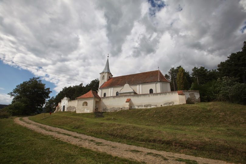 kezdikovar.jpg